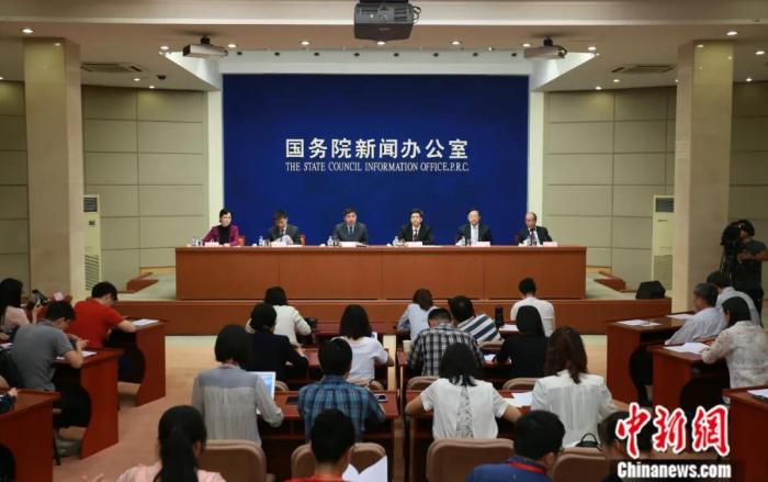 2018年5月28日，“中华文明起源与早期发展综合研究(简称‘中华文明探源工程’)成果发布会”在国务院新闻办公室举行。中国国家文物局副局长关强指出，中华文明探源工程实证了中华大地5000年文明。中新社记者 杨可佳 摄