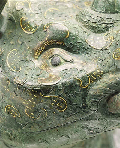 两千年前的犀牛什么样？它们的最美瞬间定格在青铜犀尊