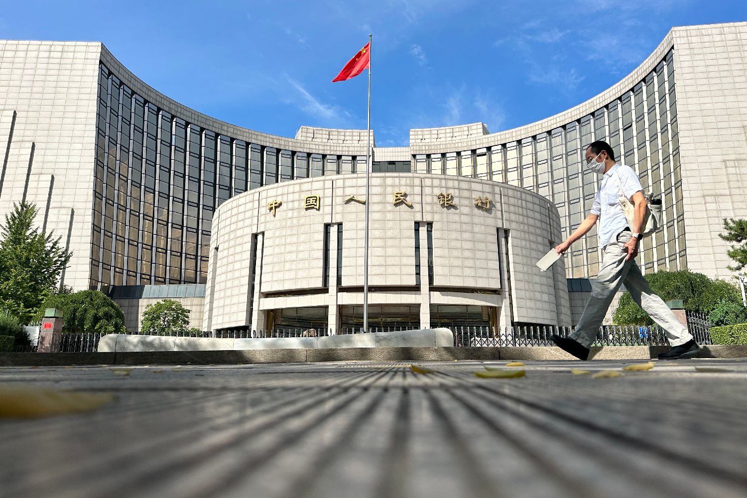 中国财政货币政策组合现全新提法，传递何种信号？