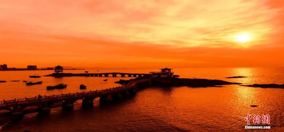 兴城海滨。(葫芦岛市文化旅游和广播电视局供图)